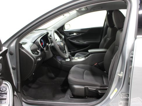 Used 2023 Chevrolet Malibu LS FWD image 3