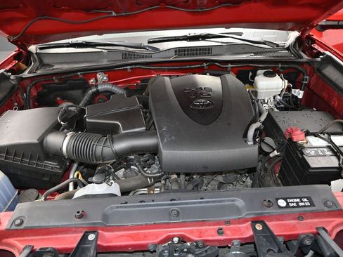 Used 2016 Toyota Tacoma TRD Off-Road image 20