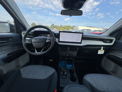 New 2025 Ford Maverick XLT w/ XLT Luxury Package image 23