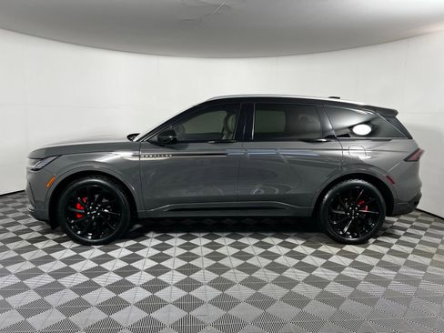 Used 2025 Lincoln Nautilus Black Label AWD/4WD image 8