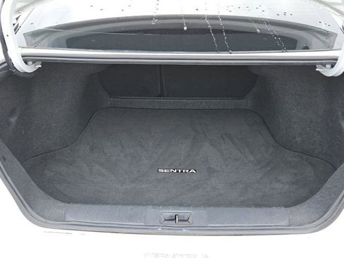 Used 2023 Nissan Sentra SV FWD image 13