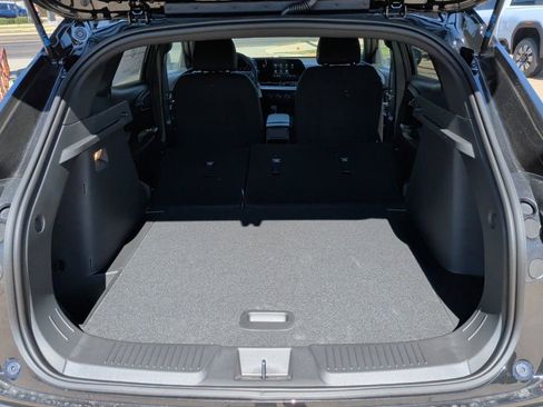 New 2026 Chevrolet Trax RS w/ Sunroof Package image 34