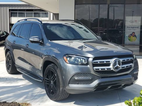 Used 2021 Mercedes-Benz GLS 450 4MATIC image 8