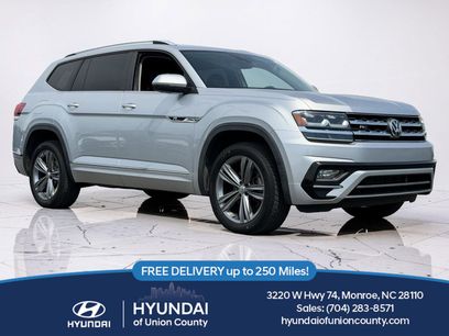 Used 2019 Volkswagen Atlas SE w/ Panoramic Sunroof Package