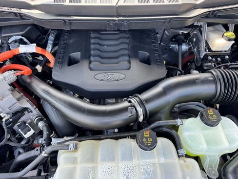 Used 2022 Ford F150 Lariat w/ Max Trailer Tow Package image 35