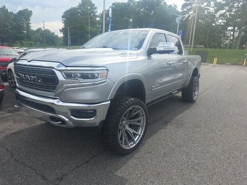 Used 2019 RAM 1500 Limited AWD/4WD image 1