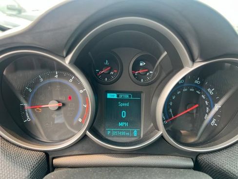 Used 2015 Chevrolet Cruze LT FWD image 19