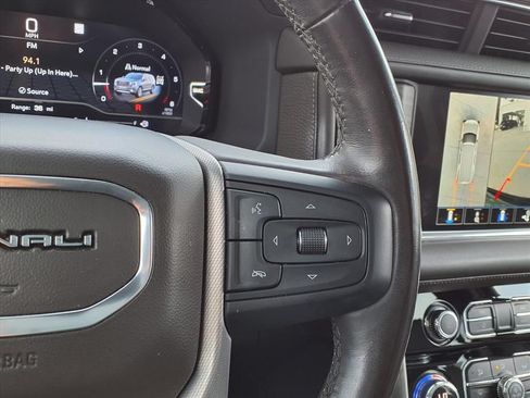 Used 2022 GMC Yukon Denali AWD/4WD image 30