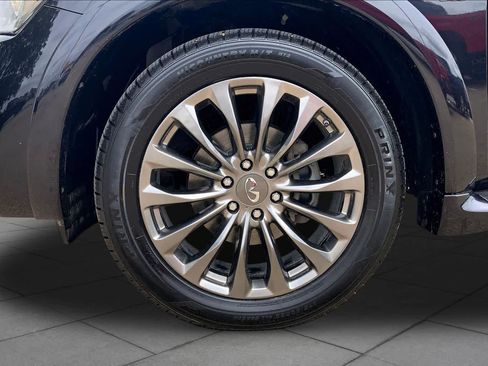 Used 2015 INFINITI QX80 4WD w/ Limited Package image 11
