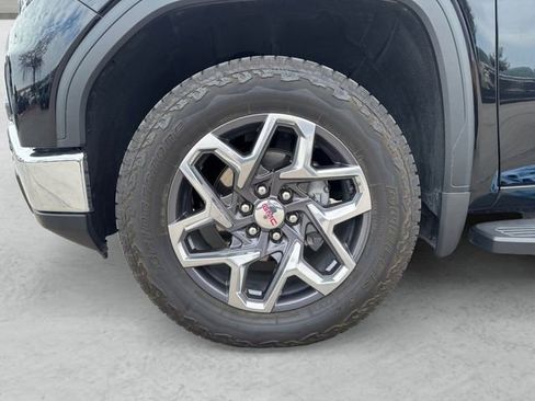 Certified 2025 GMC Sierra 1500 SLT image 20