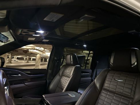 Used 2024 Cadillac Escalade ESV Sport Platinum w/ Heavy-Duty Trailer Package image 9