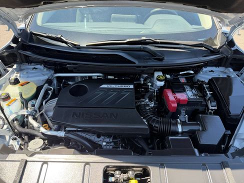 Used 2025 Nissan Rogue SV AWD/4WD image 32