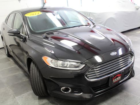 Used 2014 Ford Fusion Titanium FWD image 3