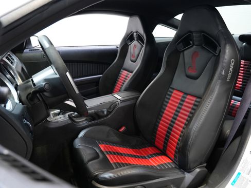 Used 2014 Ford Mustang Shelby GT500 w/ Equipment Group 821A image 25