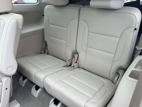 Certified 2023 GMC Acadia Denali w/ Denali Technology Package image 12