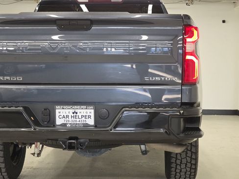 Used 2022 Chevrolet Silverado 1500 Custom Trail Boss w/ Safety Confidence Package AWD/4WD image 47
