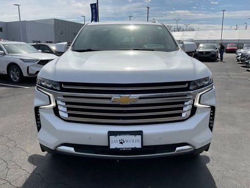 Used 2023 Chevrolet Tahoe High Country AWD/4WD image 2