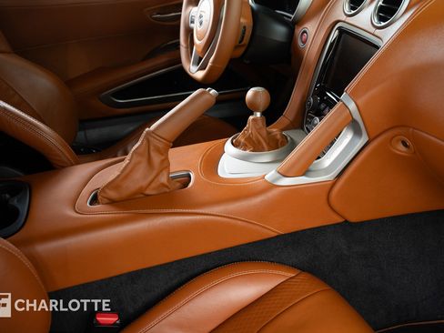 Used 2013 SRT Viper GTS w/ GTS Laguna Interior Pkg image 38