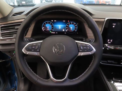 New 2025 Volkswagen Atlas SEL image 15