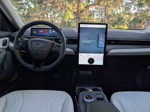 Used 2024 Ford Mustang Mach-E Premium image 9