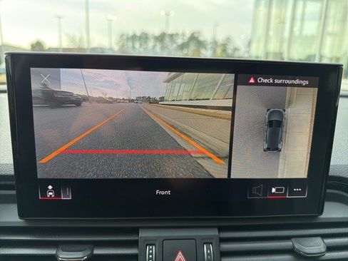 Used 2021 Audi Q5 Premium Plus w/ Premium Plus Package image 16