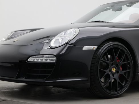 Used 2009 Porsche 911 Carrera S RWD image 16