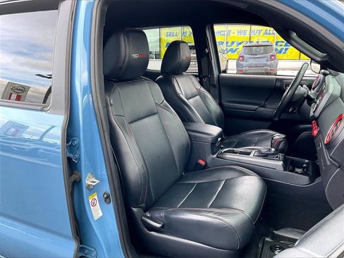 Used 2018 Toyota Tacoma TRD Pro image 10