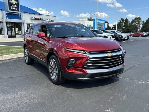 Used 2023 Chevrolet Blazer Premier w/ LPO, Floor Liner Package AWD/4WD image 2
