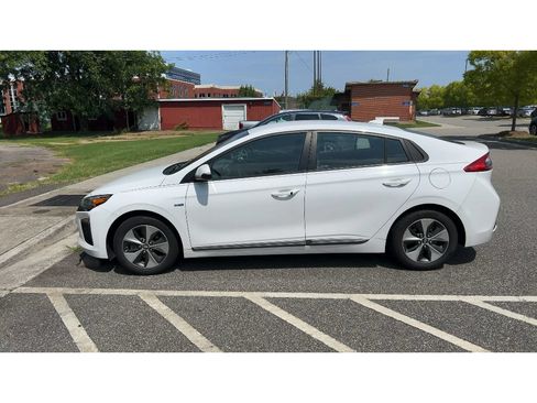 Used 2019 Hyundai Ioniq Electric FWD image 2