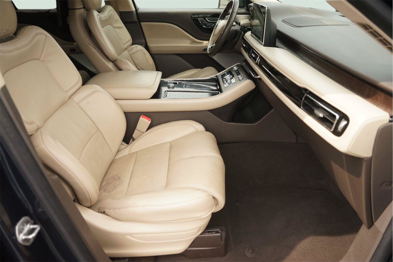 Used 2022 Lincoln Aviator Grand Touring w/ Equipment Group 301A AWD/4WD image 21