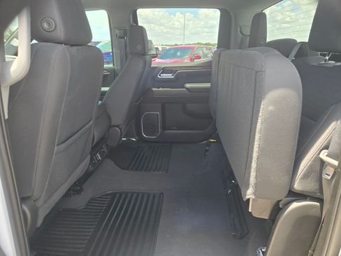 Used 2023 Chevrolet Silverado 1500 LT AWD/4WD image 13