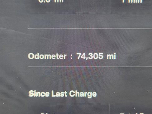 Used 2023 Tesla Model Y Long Range image 24