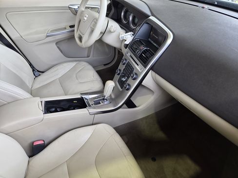 Used 2012 Volvo XC60 3.2 image 20