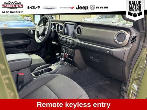 Used 2023 Jeep Wrangler Unlimited Rubicon 4xe w/ Cold Weather Group AWD/4WD image 8