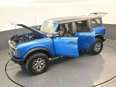 Used 2024 Ford Bronco Badlands image 64