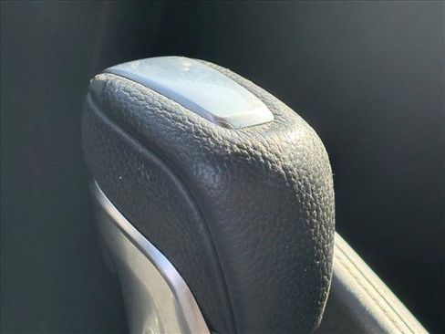 Used 2020 Nissan Kicks SR w/ SR Premium Package image 7