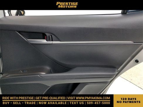 Used 2024 Toyota Camry SE image 39