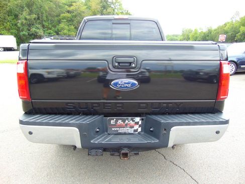 Used 2011 Ford F250 Lariat w/ Lariat Interior Pkg AWD/4WD image 4