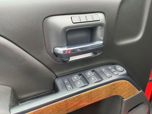 Used 2018 Chevrolet Silverado 1500 LTZ image 17