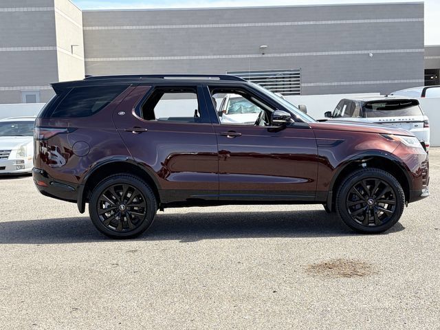 New 2026 Land Rover Discovery Limited Edition AWD/4WD image 17