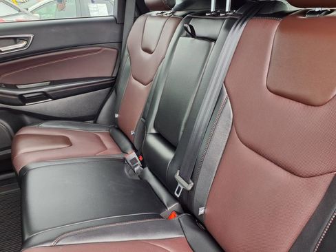 Used 2022 Ford Edge Titanium w/ Equipment Group 301A image 7