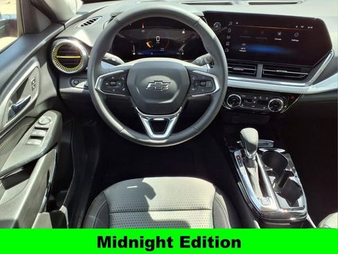 New 2026 Chevrolet Trax LT w/ Driver Confidence Package FWD image 7
