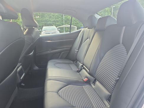 Used 2024 Toyota Camry SE w/ Convenience Package FWD image 13