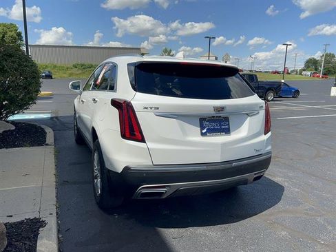 Used 2021 Cadillac XT5 Premium Luxury FWD image 5