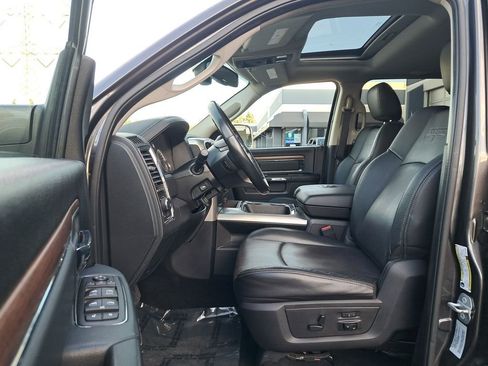 Used 2016 RAM 2500 Laramie image 11