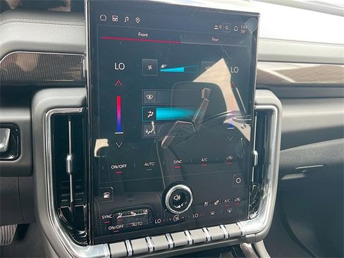 New 2026 GMC Yukon Elevation image 11