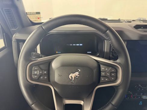 Used 2025 Ford Bronco Badlands AWD/4WD image 13