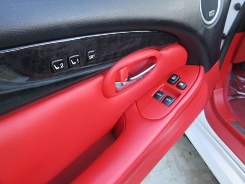 Used 2007 Lexus SC 430 Convertible image 28