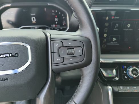Used 2025 GMC Sierra 3500 Denali Ultimate AWD/4WD image 23
