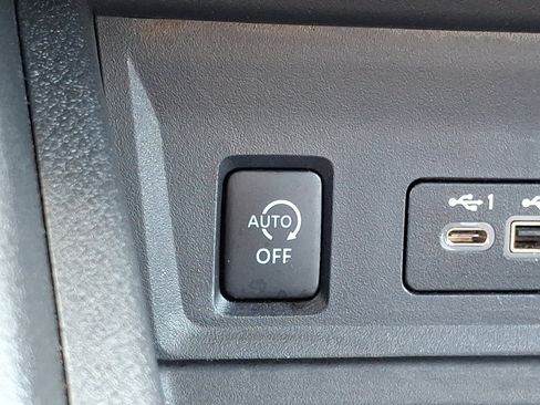 Used 2025 Nissan Sentra SV w/ All-Weather Package FWD image 23
